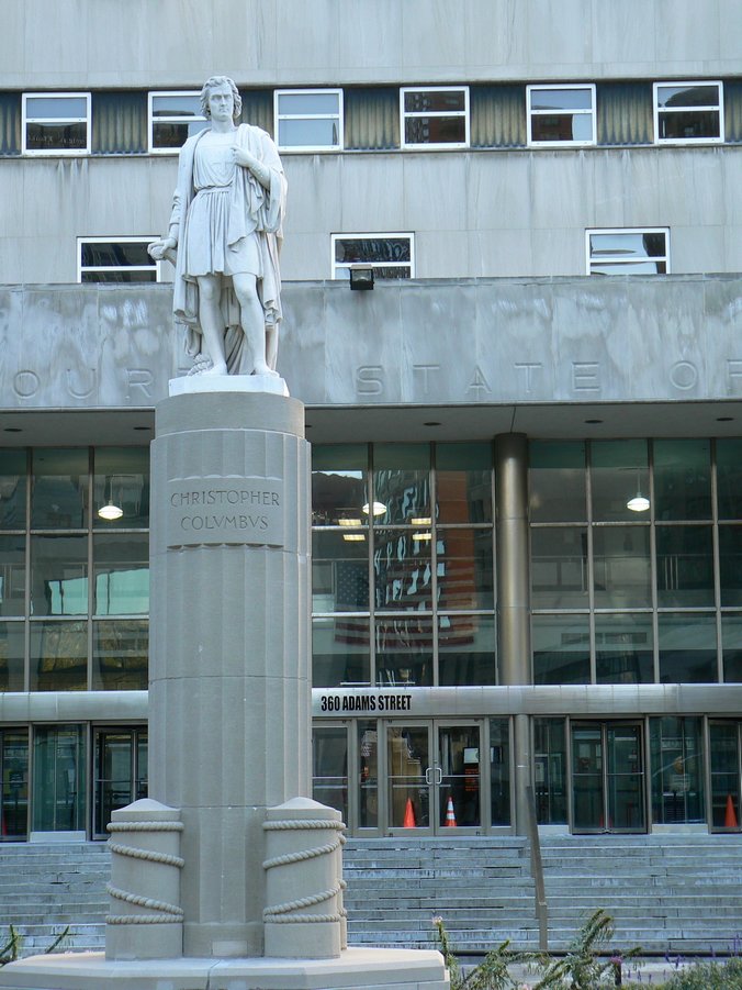 Brooklyn - Centre: Brooklyn State Supreme Court Building - Columbus Par 195